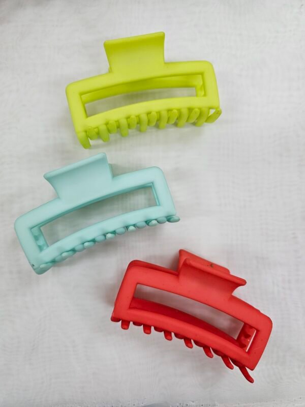 Broche max mate (3 colores)