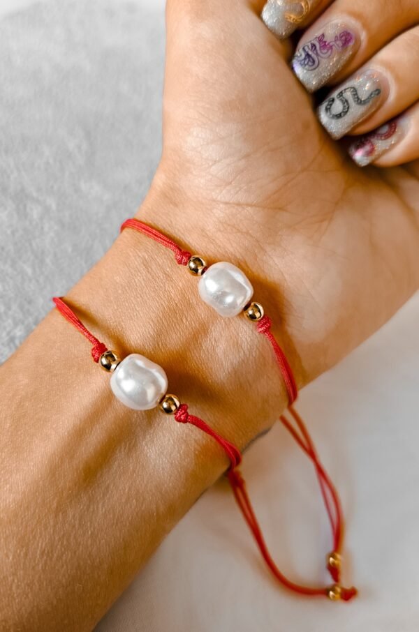 Pulsera hilo rojo piedra irregular