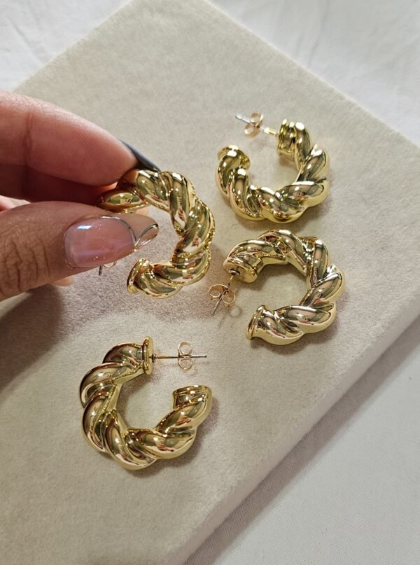 Semi argollas trenzi chunky acero dorado