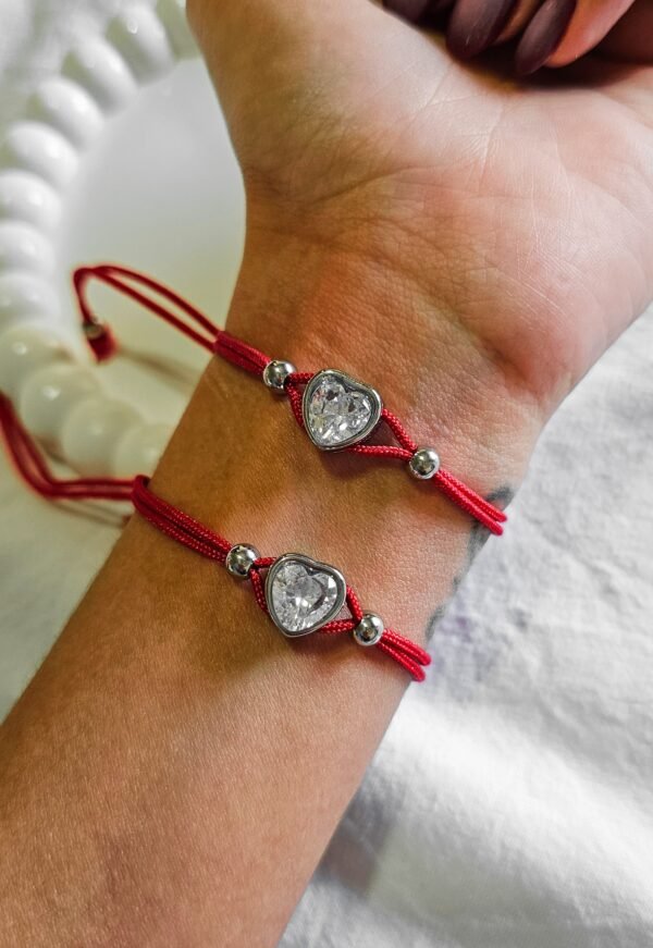 Pulsera hilo rojo corazón susano max