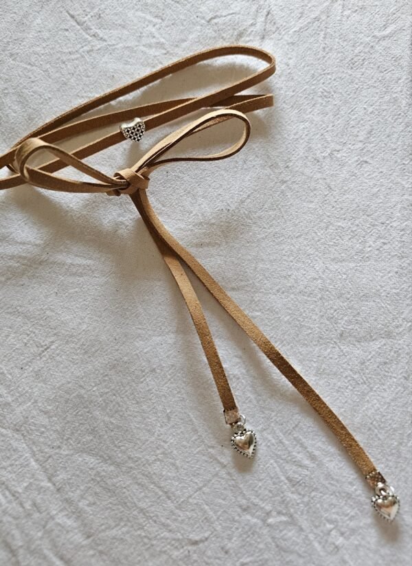 Chocker marrón claro cora guarda