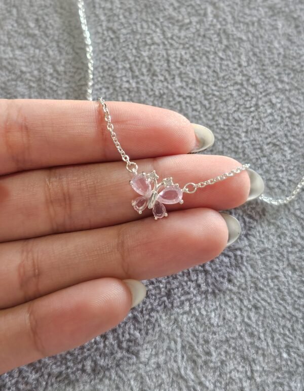 Collar mariposa baby pink