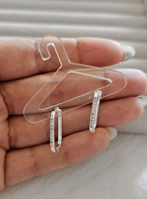 Argollitas oval shine max acero blanco