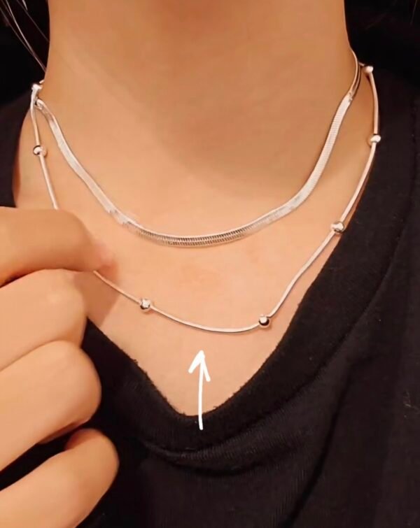 Collar balls acero blanco corto