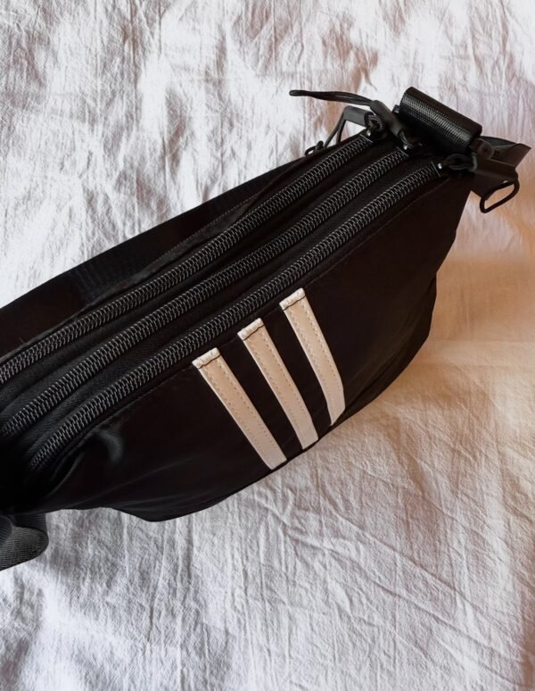 Cartera tres líneas