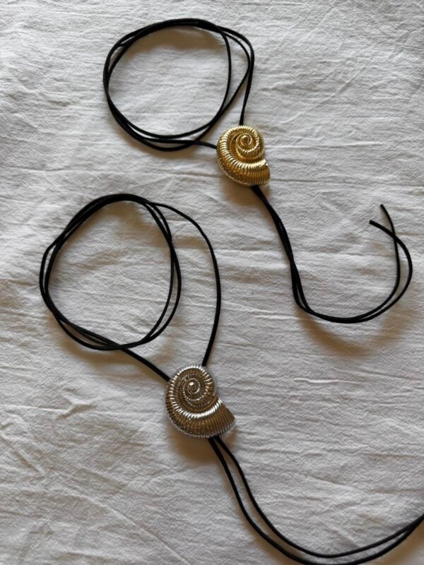 Chocker negro caracol regulable (2 colores)