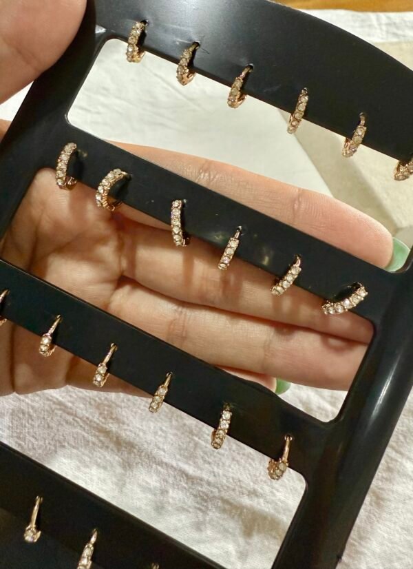 Argollitas stras mini acero dorado
