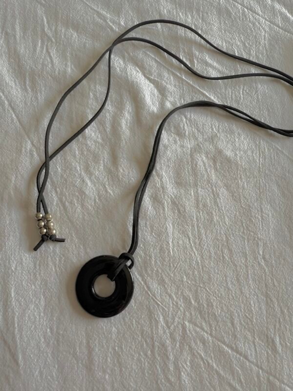 Chocker circulo negro