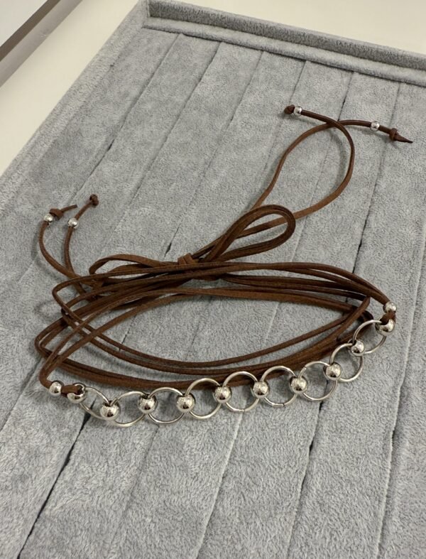 Chocker marrón arandelas bolitas