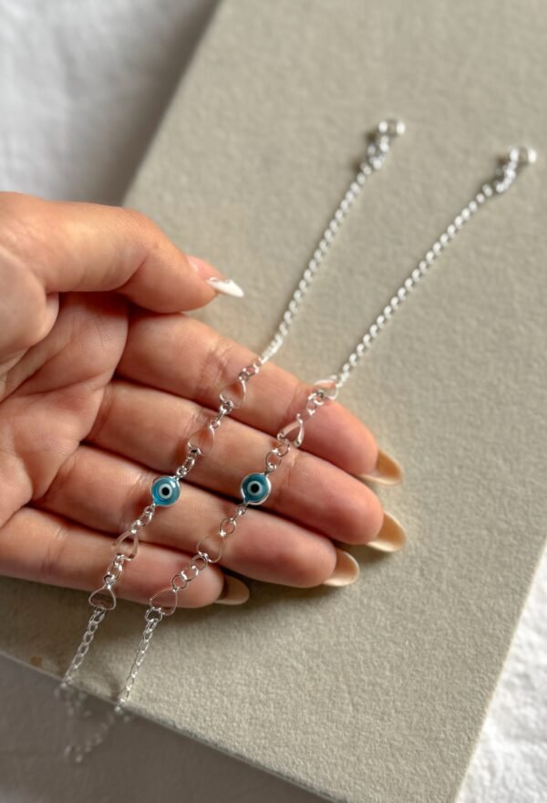 Pulsera love ojito celeste