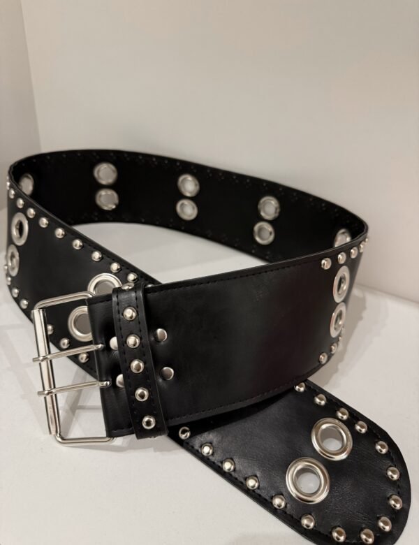 Faja tachas hebilla max