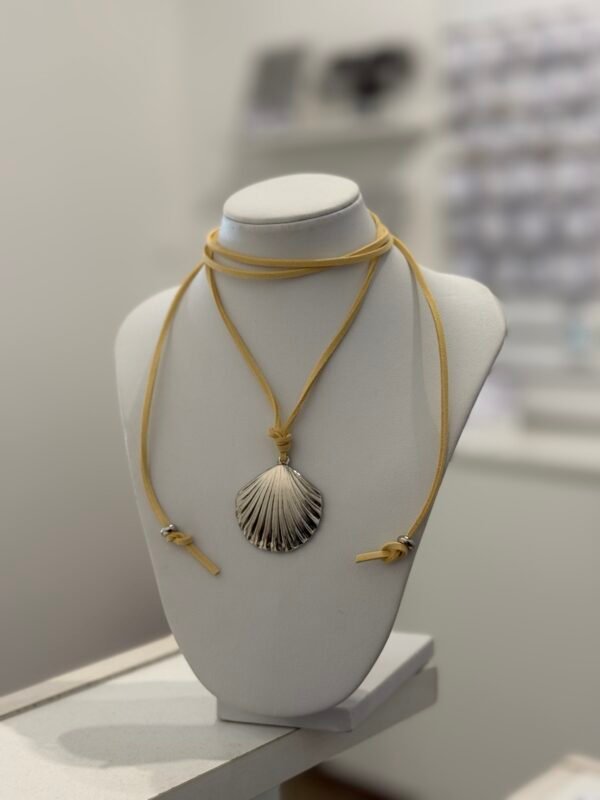 Chocker natural ostra plateada