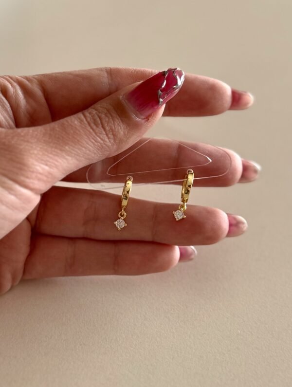 Argollitas mini brillo acero dorado