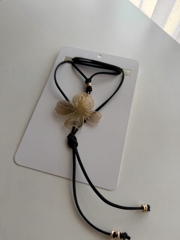 Chocker negro flor rayada