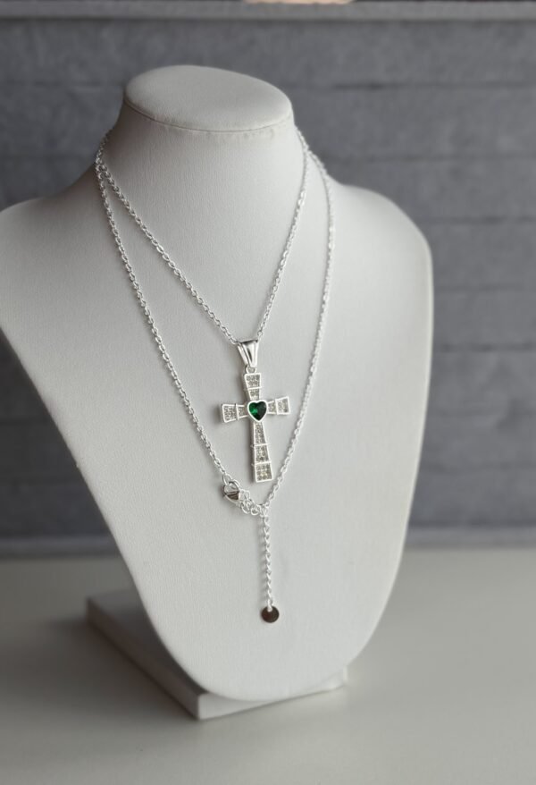 Collar cross verde acero blanco