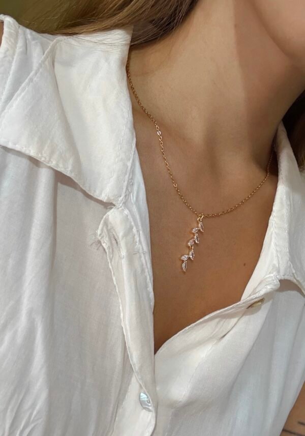 Collar laurel acero dorado