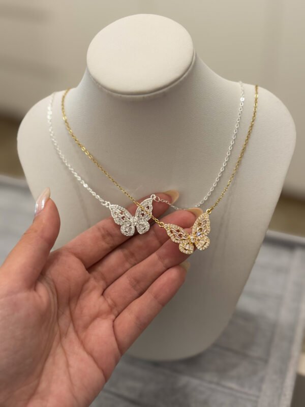 Collar butterfly cristal (2 modelos)