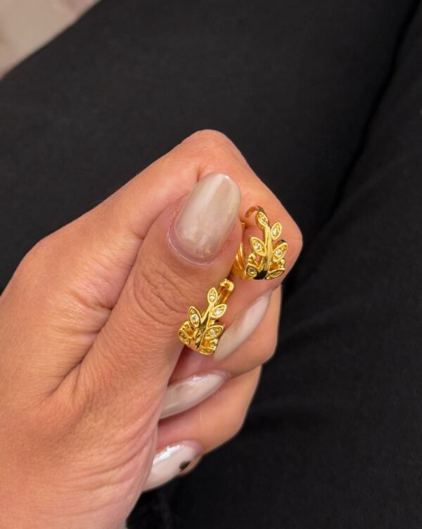 Argollitas laurel shine acero dorado