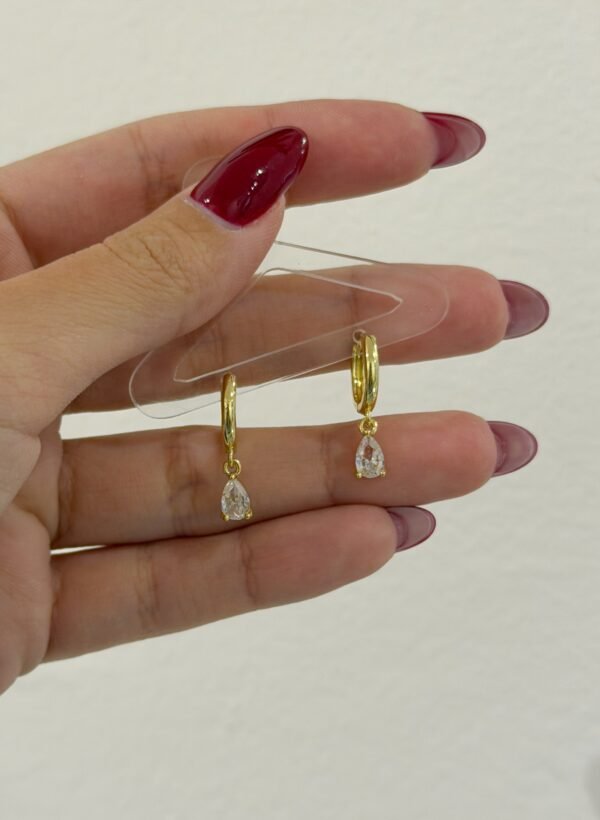 Argollitas mini gota acero dorado