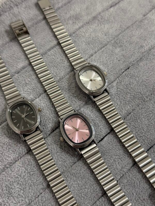 Reloj Maru plateado