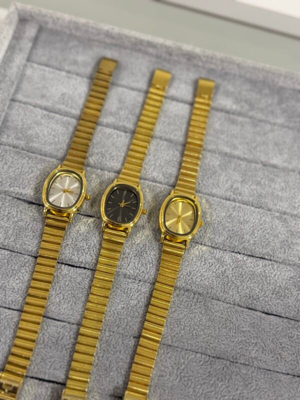 Reloj Maru dorado