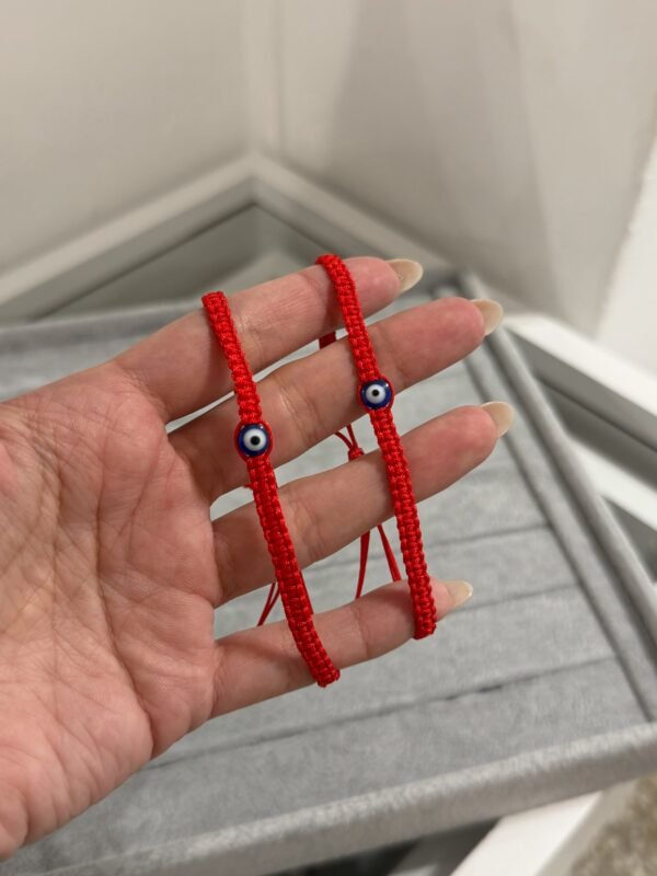 Pulsera protección roja