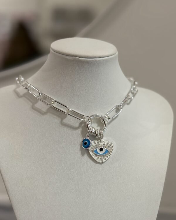 Collar amuleto acero blanco